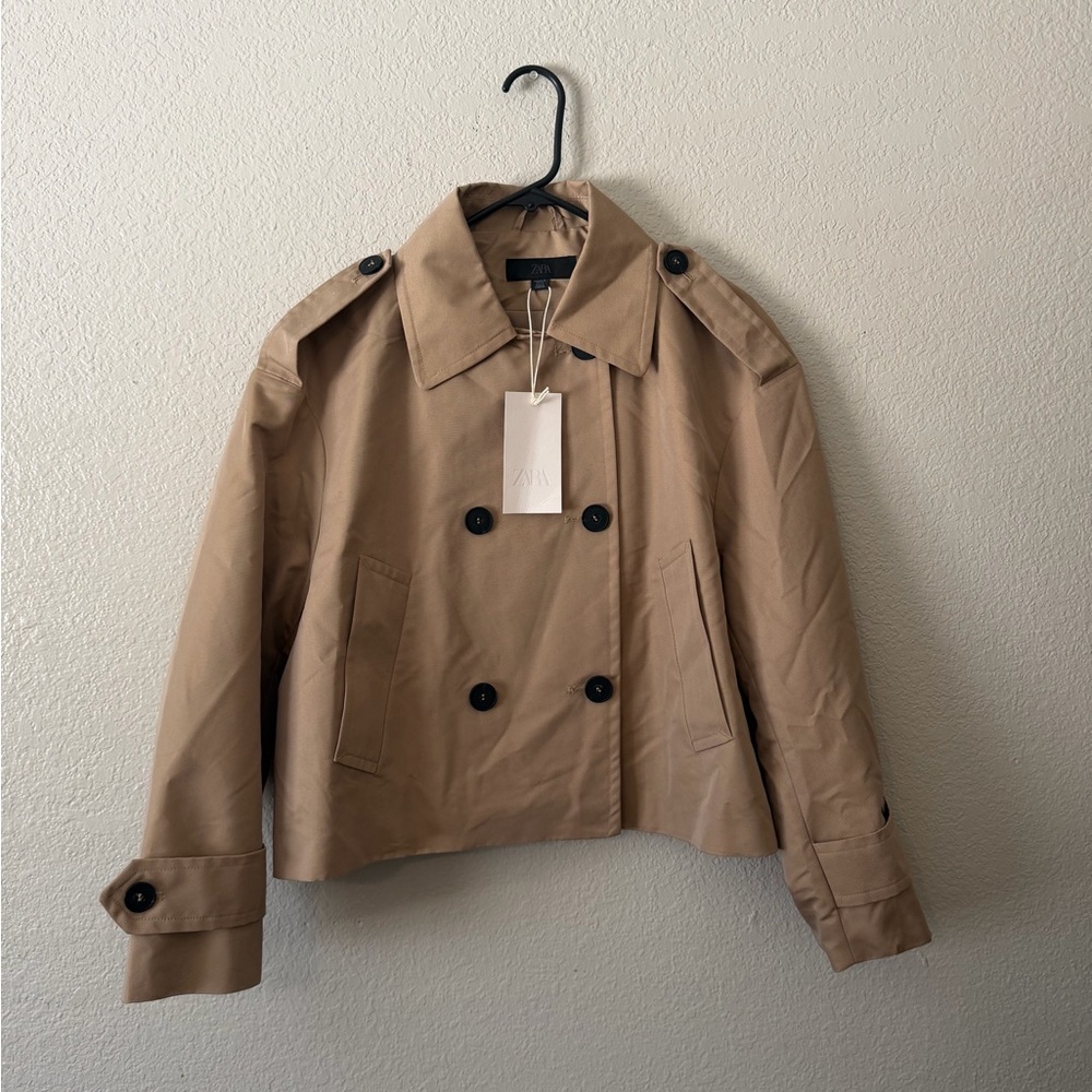 Zara women’s cropped trench coat size XS